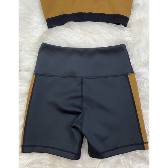 Tan + Lines Sivan Sunset Sports Bra & Los Feliz Bike Shorts Set Black/Bronze Med - Picture 4 of 9
